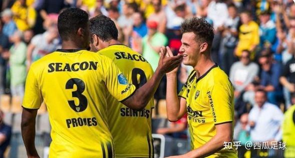 乐部管理层 乐部管理层