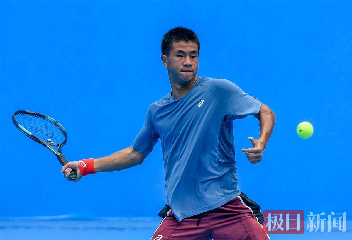 伍兹对莱德 伍兹对莱德