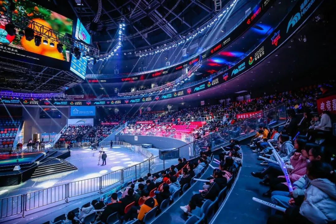 持高度警觉 持高度警觉